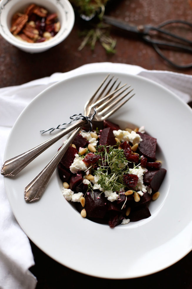 Rote Beete Salat mit Kresse und Cranberries