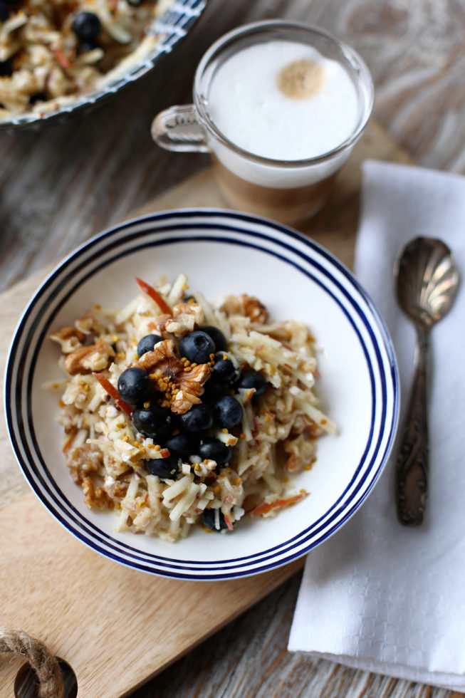 Gesundes Frühstück, Regionale Superfood-Bowl, Regionales Superfood