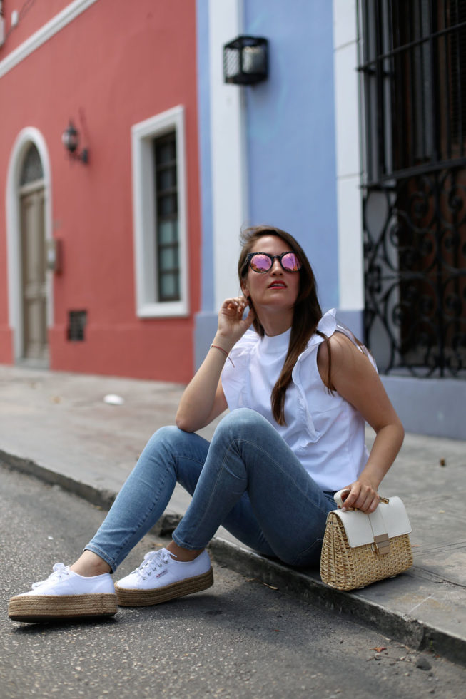 Merida // Rüschen Bluse, Agolde Skinny Jeans & Superga Platform Sneakers