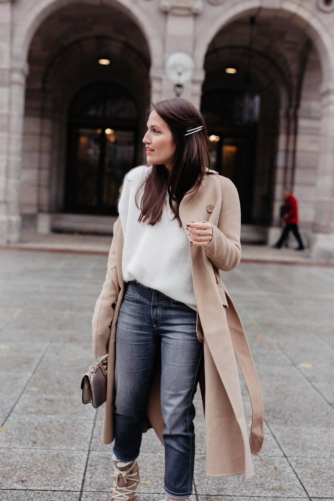 Winterlook mit Camel Coat - www.piecesofmariposa.com // Fashion & Lifestyle Blog Nürnberg