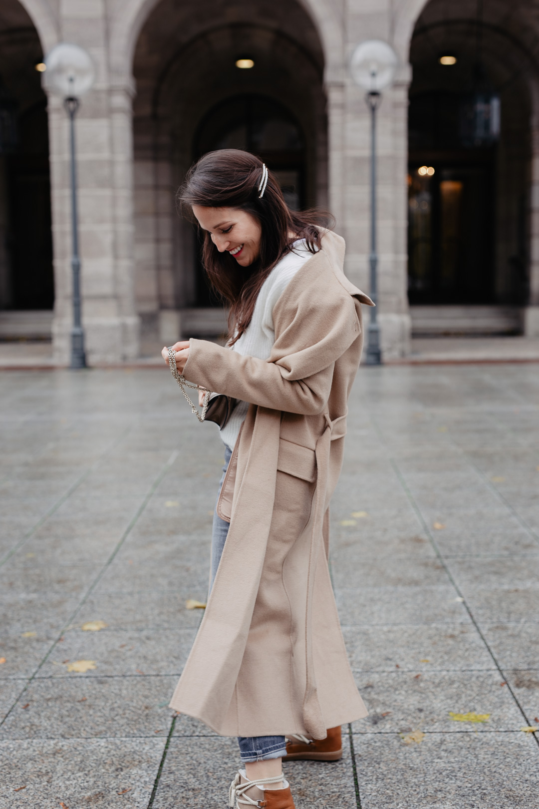 Der perfekte Camel Coat - www.piecesofmariposa.com // Fashion & Lifestyle Blog Nürnberg