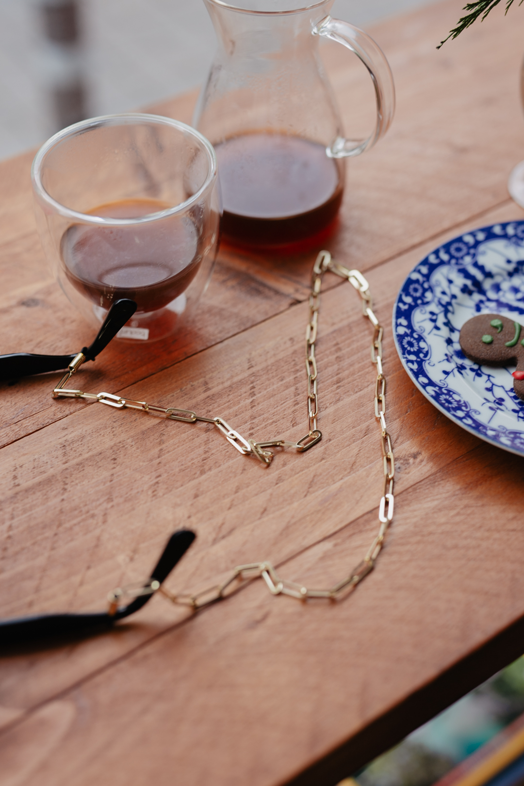 Gold Eyewear Chain von VIU | Pieces of Mariposa