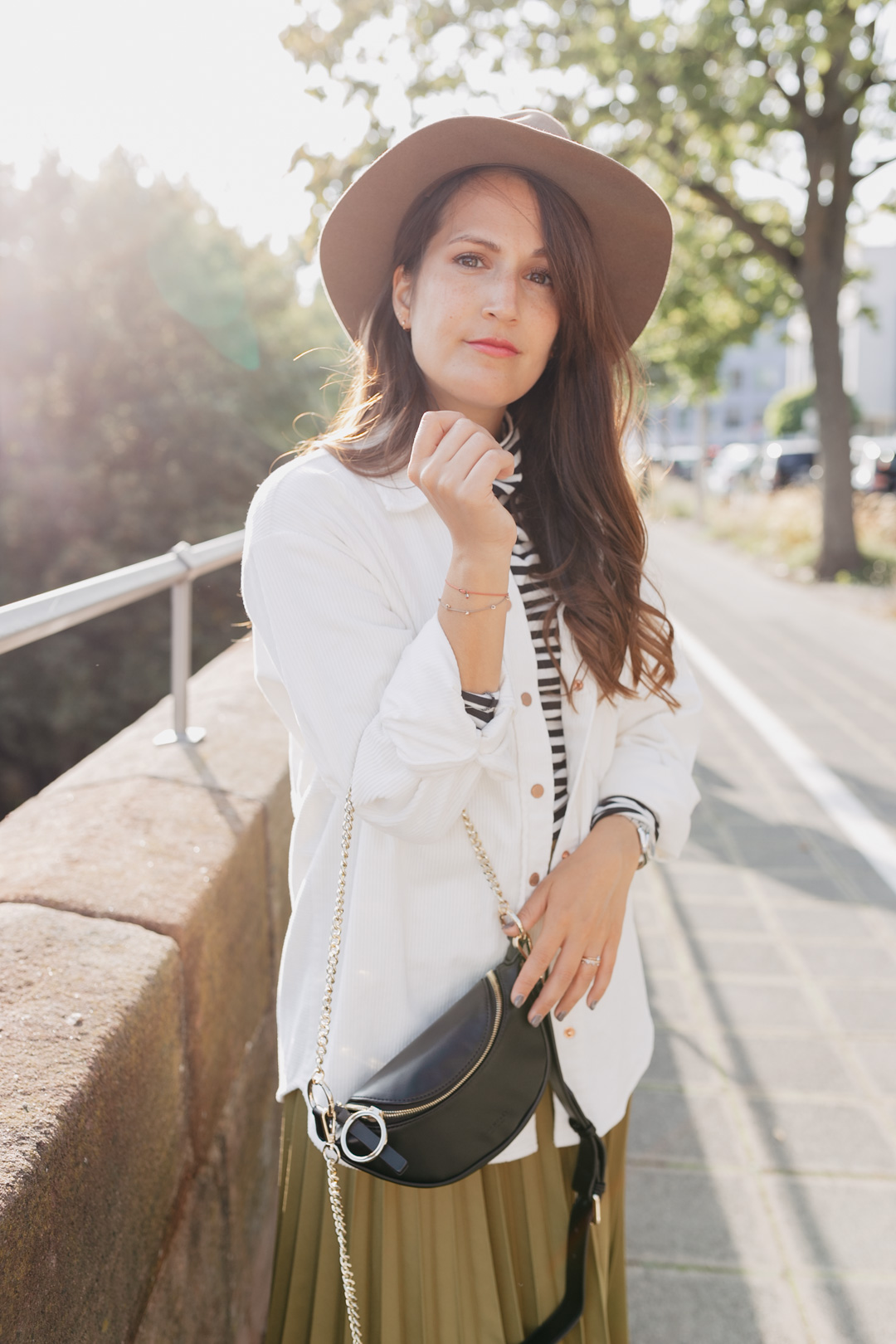 Herbstlook mit Pliseerock